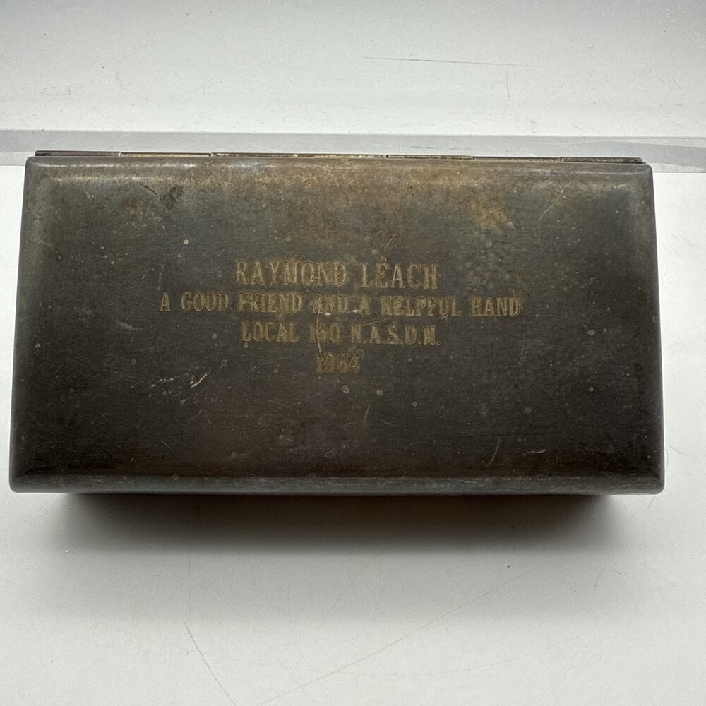 1964 Engraved IBEW ANTIQUE WM ROGERS #420 SILVER PLATED JEWELRY/CIGARETTE BOX